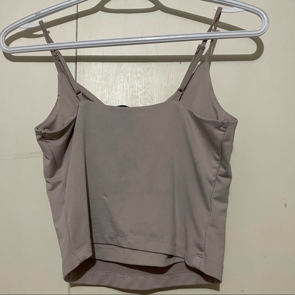 V Neck Cropped Cami/Tank Top - Picture 4 of 5